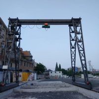 宜昌市2噸龍門(mén)吊起重機(jī)各種型號(hào)起重機(jī)，行吊廠家直銷(xiāo)